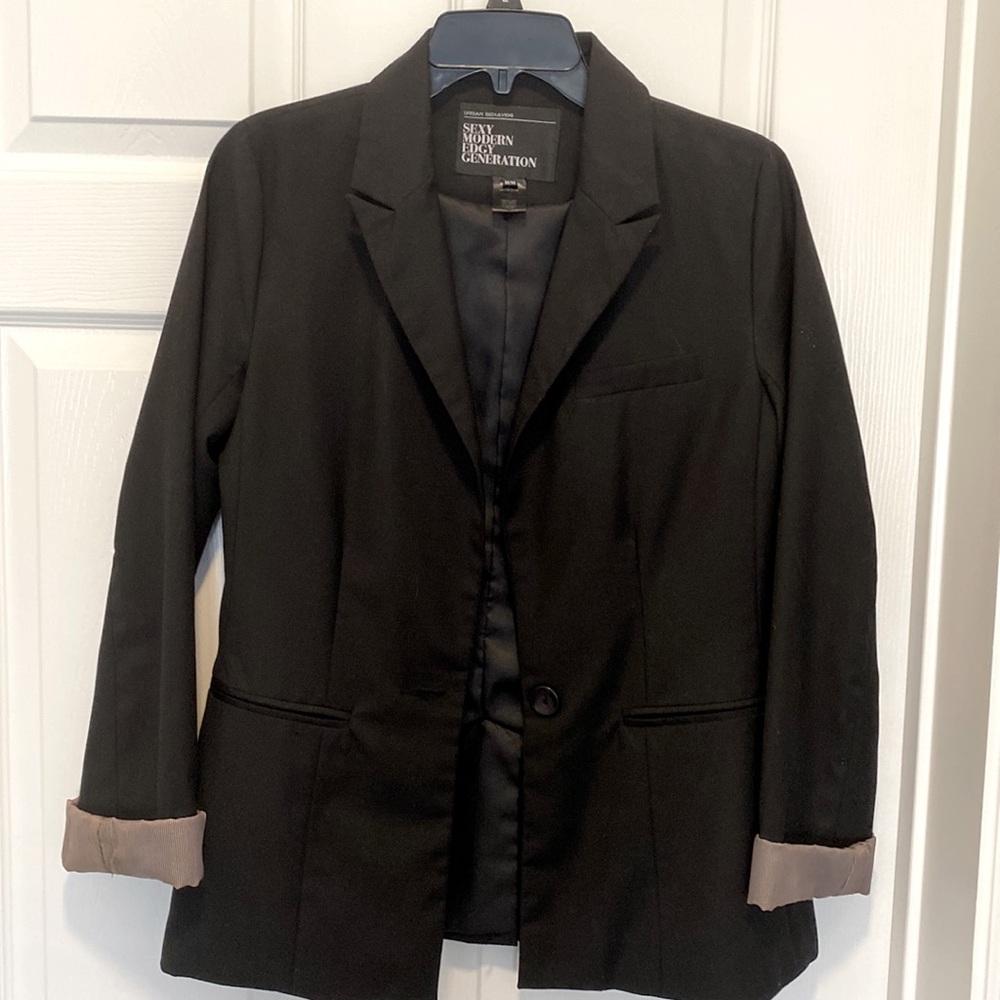 Unconstructed black blazer size M
